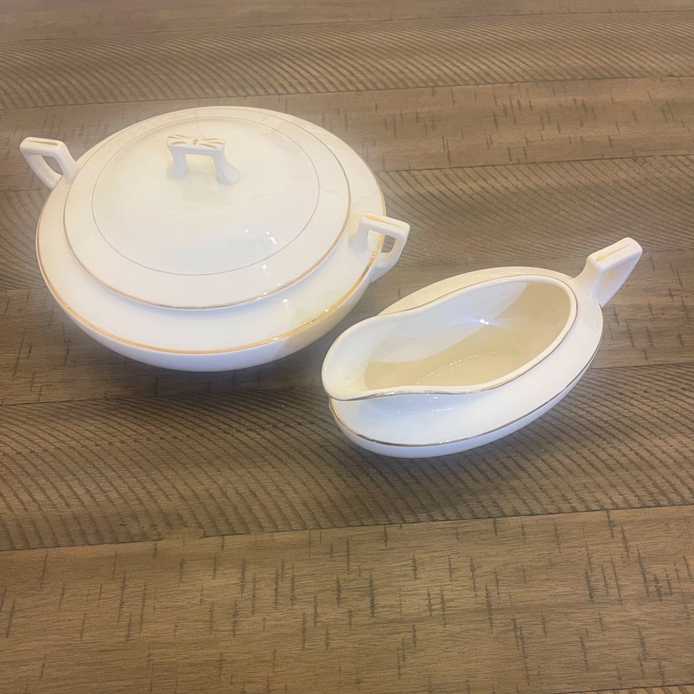 Vintage Homer Laughlin China|Casserole Dish & Gravy Boat|Ivory w Gold Trim